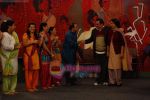 Rishi, Kapoor Neetu Singh on the sets of Taarak Mehta Ka Oolta Chasma in Kandivili on 29th Sept 2010 (12).JPG